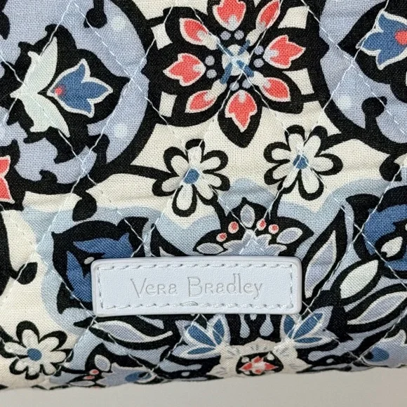 Vera Bradley Blue and Pink Floral Quilted Tote Bag - Picture 5 of 7